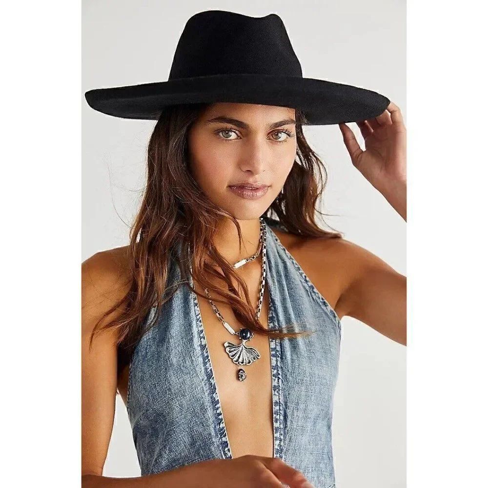 NWT FREE PEOPLE LACK OF COLOR MELODIC FEDORA HAT IN BLACK Sz SMALL